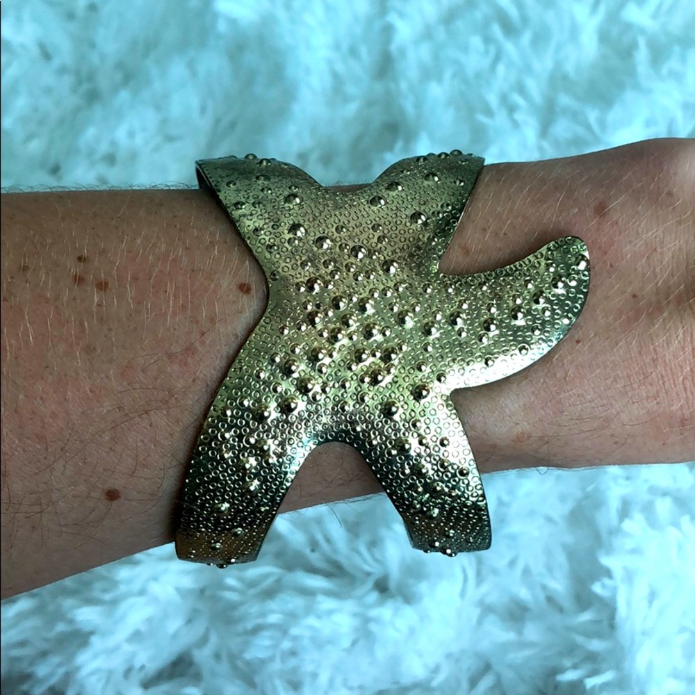 Lilly Pulitzer gold starfish cuff bracelet